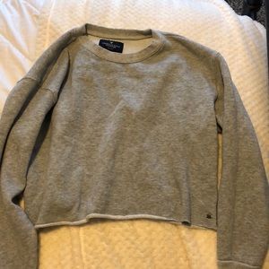 Classic long sleeve crop top